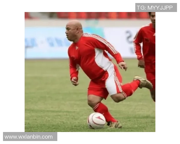 身高190厘米以上的足球明星们的传奇故事与赛场表现解析